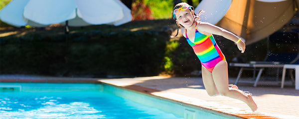 10 Swimming Pool Games For Kids